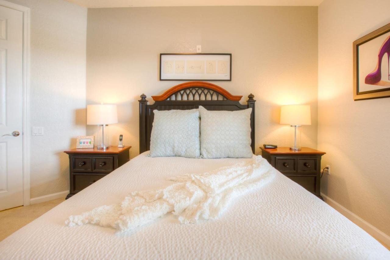 Stunning Lakeview Condo Wprivate Balcony Kissimmee Kültér fotó